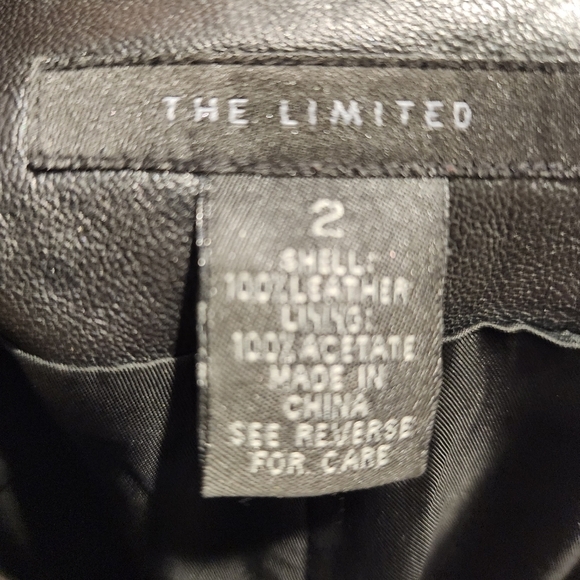 The Limited Women's black 100% leather Straight legs pants size 2 - Picture 2 of 14